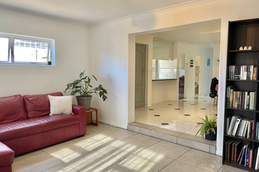 To Let 3 Bedroom Property for Rent in Strandfontein Western Cape